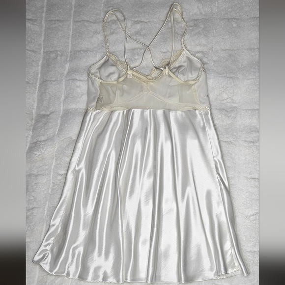 VINTAGE PRIVATE LUXURIES Matching Bridal Babydoll Nightie And Robe - Picture 16 of 16